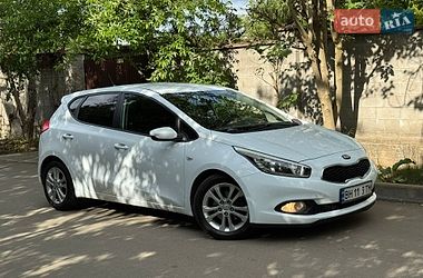 Хетчбек Kia Ceed 2013 в Одесі