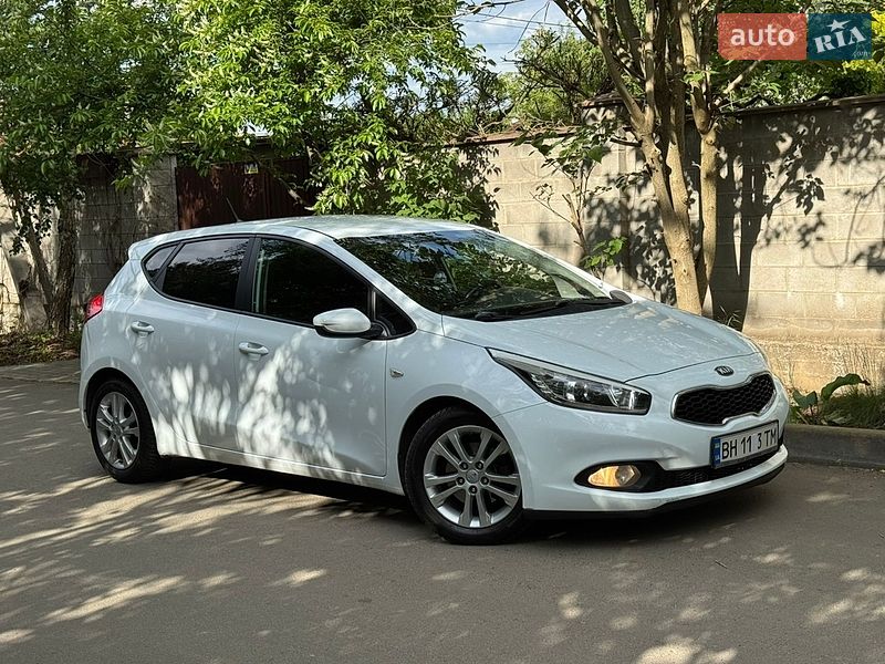 Хетчбек Kia Ceed 2013 в Одесі
