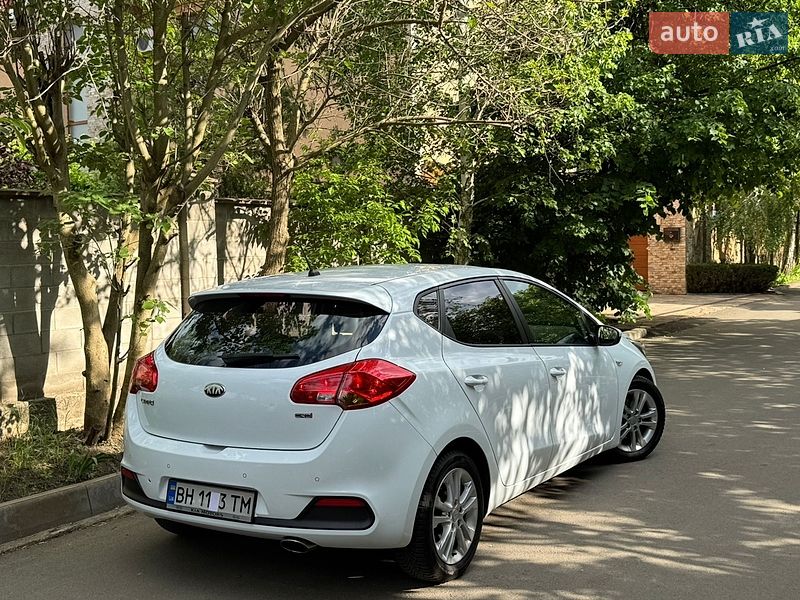 Хетчбек Kia Ceed 2013 в Одесі