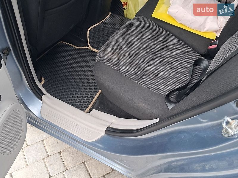 Хэтчбек Kia Ceed 2007 в Мостиске