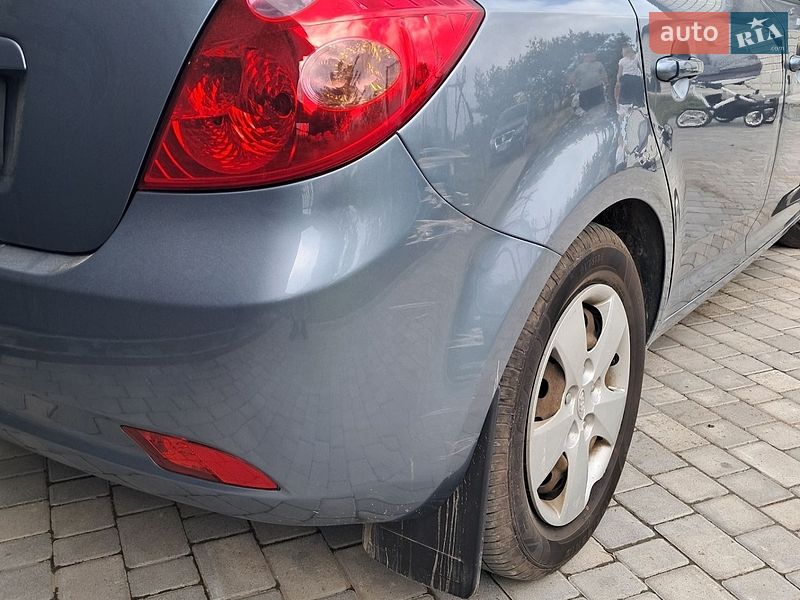 Хэтчбек Kia Ceed 2007 в Мостиске