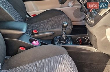 Хетчбек Kia Ceed 2008 в Ужгороді