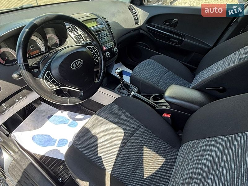 Универсал Kia Ceed 2009 в Полтаве