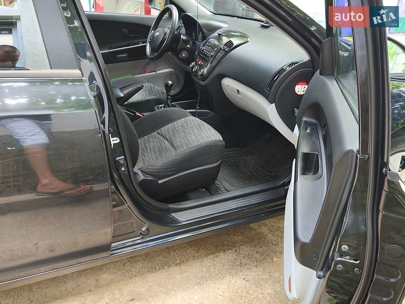Универсал Kia Ceed 2009 в Одессе