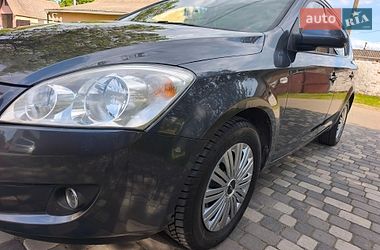 Универсал Kia Ceed 2010 в Полтаве