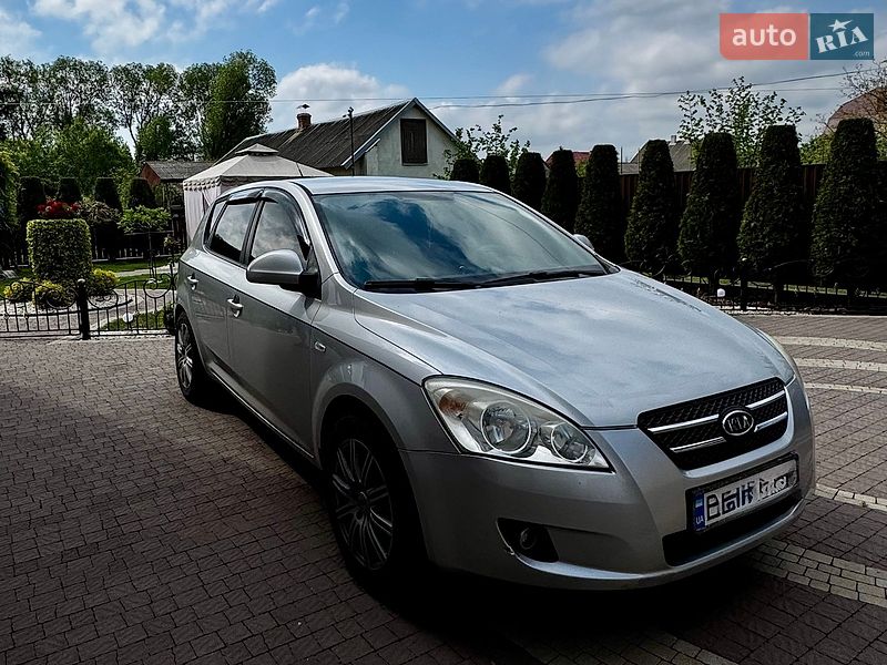 Хетчбек Kia Ceed 2008 в Львові