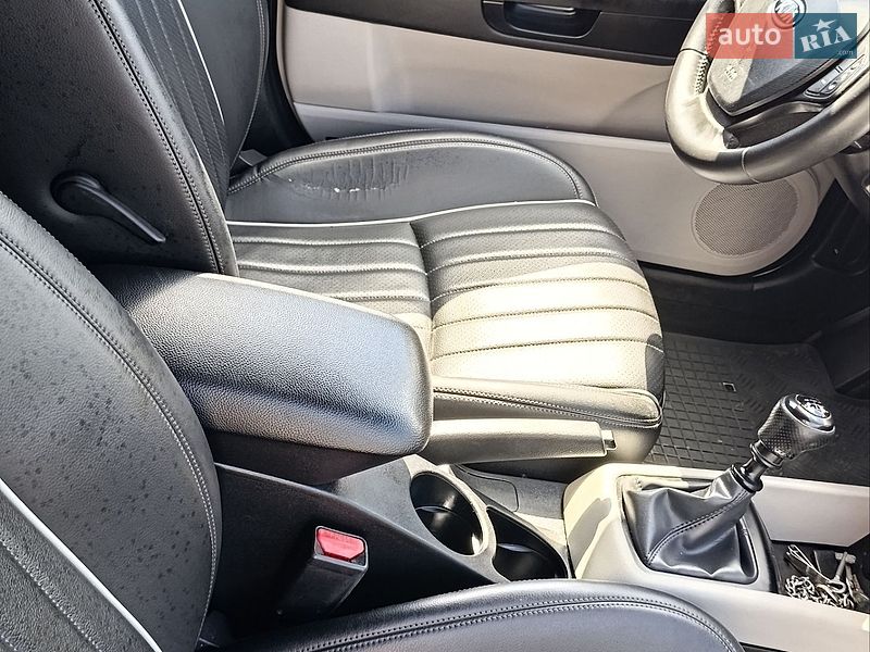 Универсал Kia Ceed 2009 в Виннице