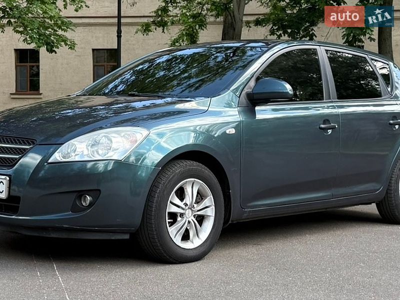 Хетчбек Kia Ceed 2008 в Миколаєві