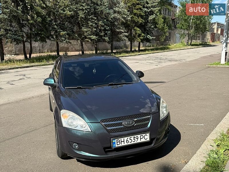 Хетчбек Kia Ceed 2008 в Миколаєві