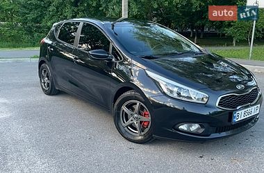 Хэтчбек Kia Ceed 2013 в Полтаве