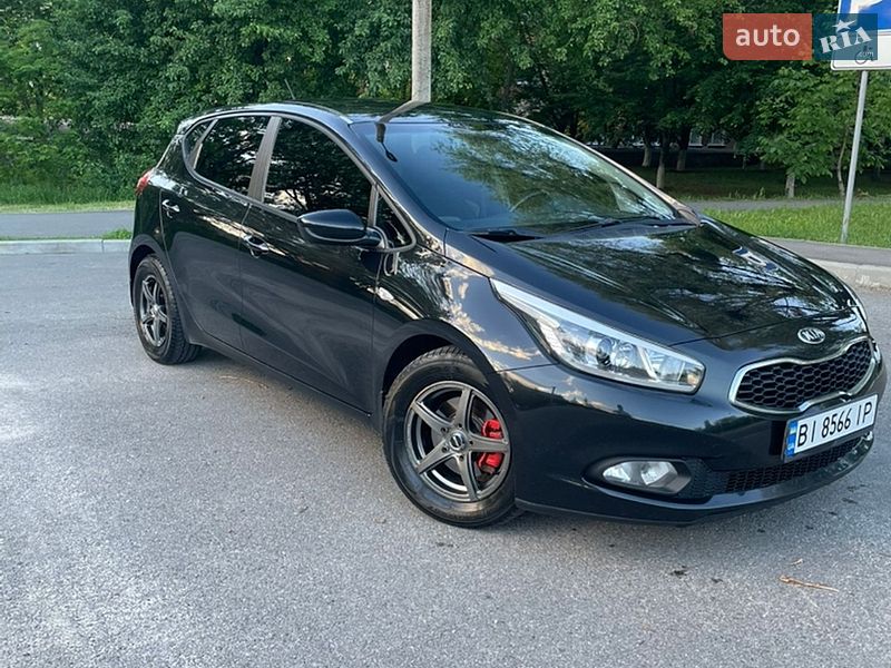 Хэтчбек Kia Ceed 2013 в Полтаве