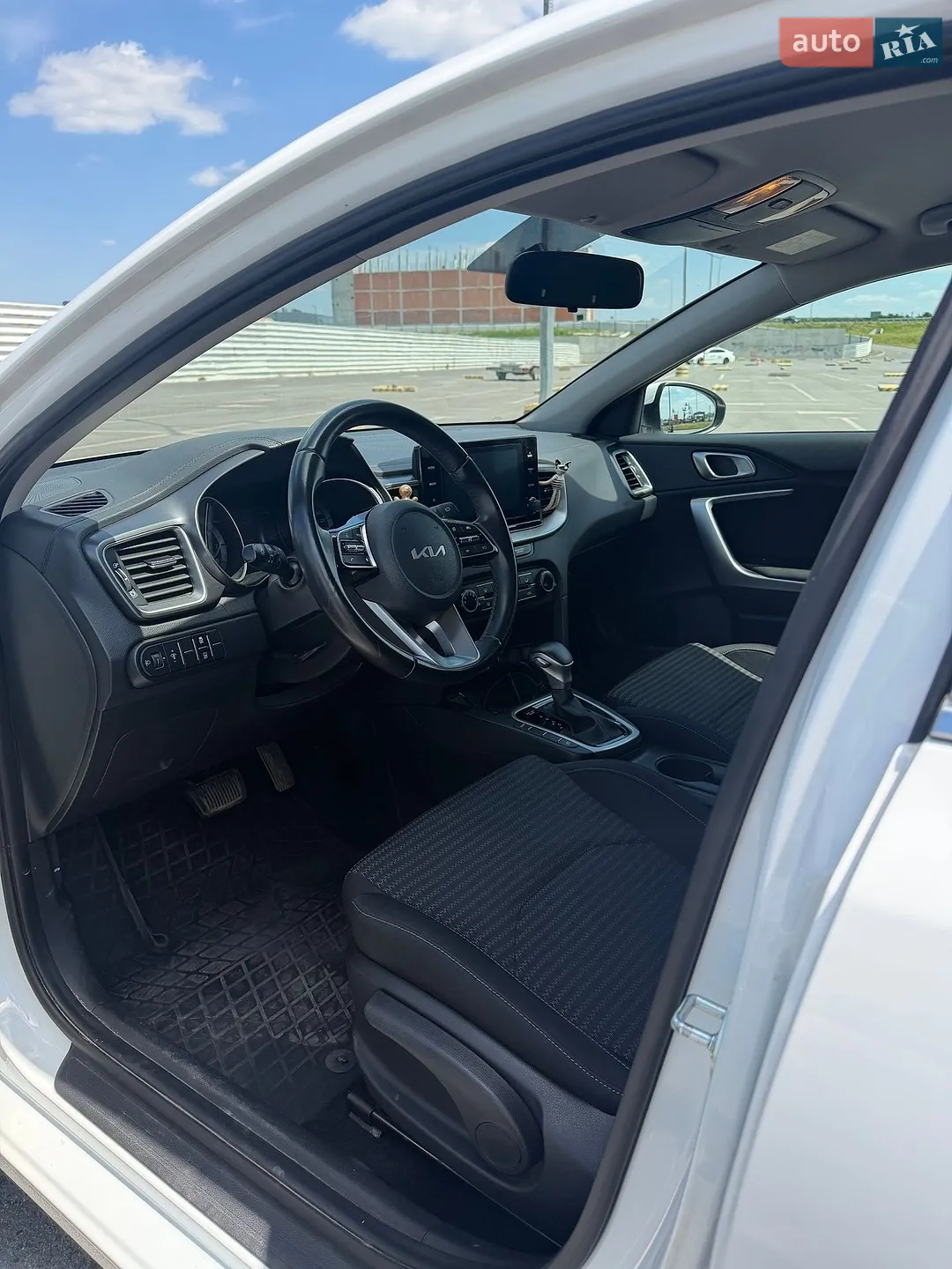2022 Kia Cee'd - мініатюра 12