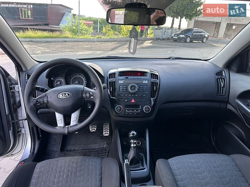 Универсал Kia Ceed 2010 в Хмельницком