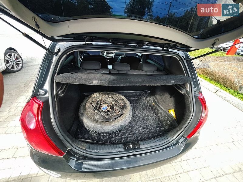 Хэтчбек Kia Ceed 2008 в Одессе