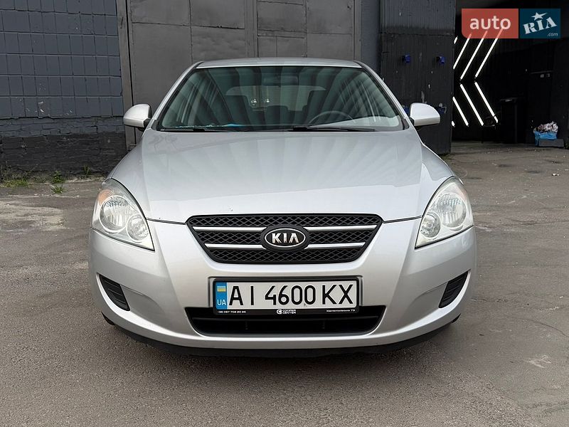 Хетчбек Kia Ceed 2008 в Києві