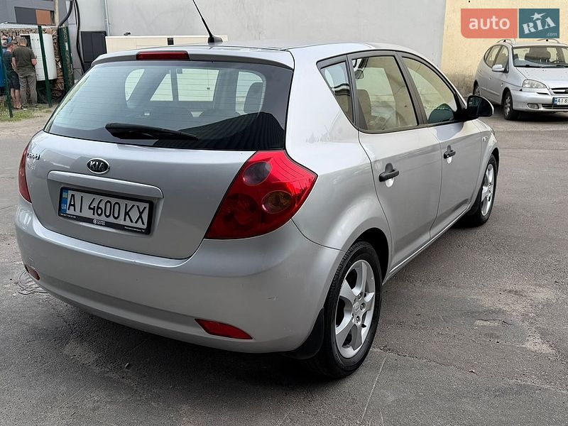 Хетчбек Kia Ceed 2008 в Києві