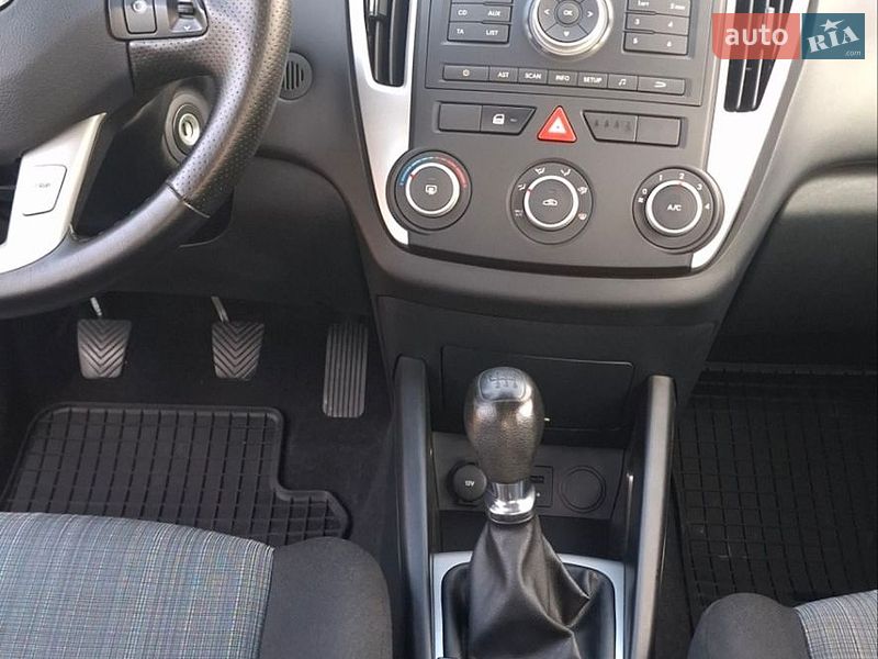 Универсал Kia Ceed 2011 в Броварах
