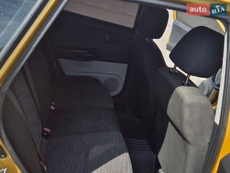 Хэтчбек Kia Ceed 2009 в Тячеве