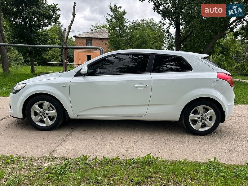 Хетчбек Kia Ceed 2008 в Полтаві