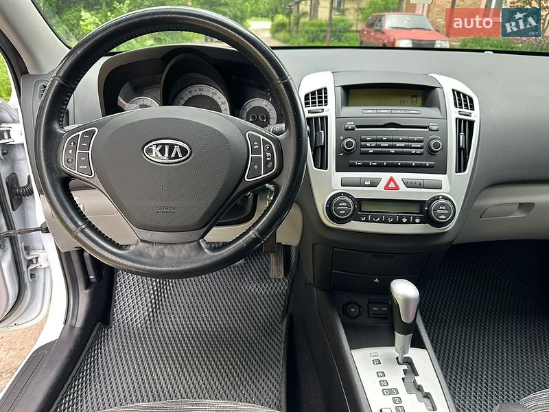 Хетчбек Kia Ceed 2008 в Полтаві