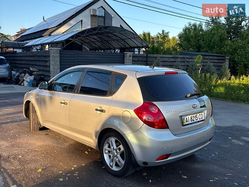 Хэтчбек Kia Ceed 2008 в Белогородке