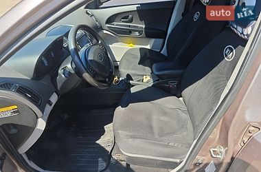 Хэтчбек Kia Ceed 2008 в Кривом Роге