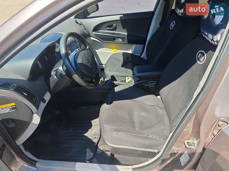 Хэтчбек Kia Ceed 2008 в Кривом Роге