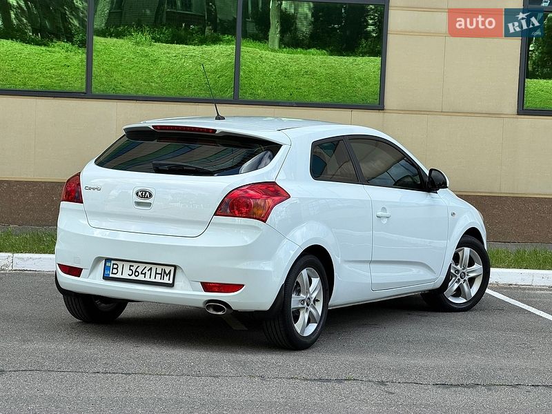 Хетчбек Kia Ceed 2008 в Харкові