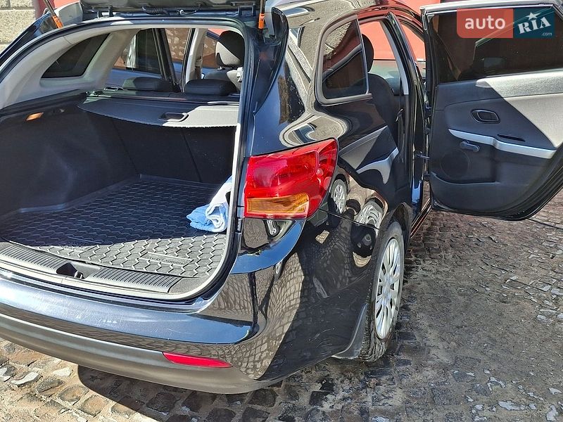 Универсал Kia Ceed 2012 в Львове