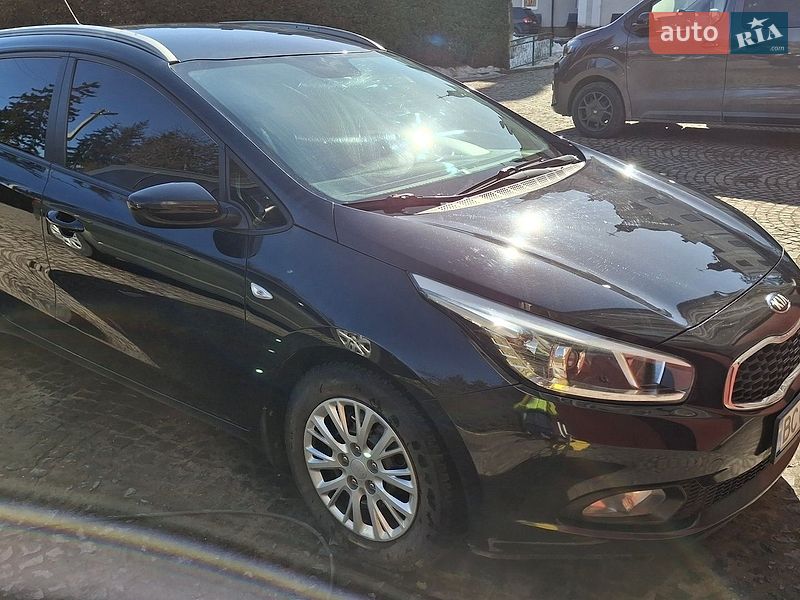 Универсал Kia Ceed 2012 в Львове