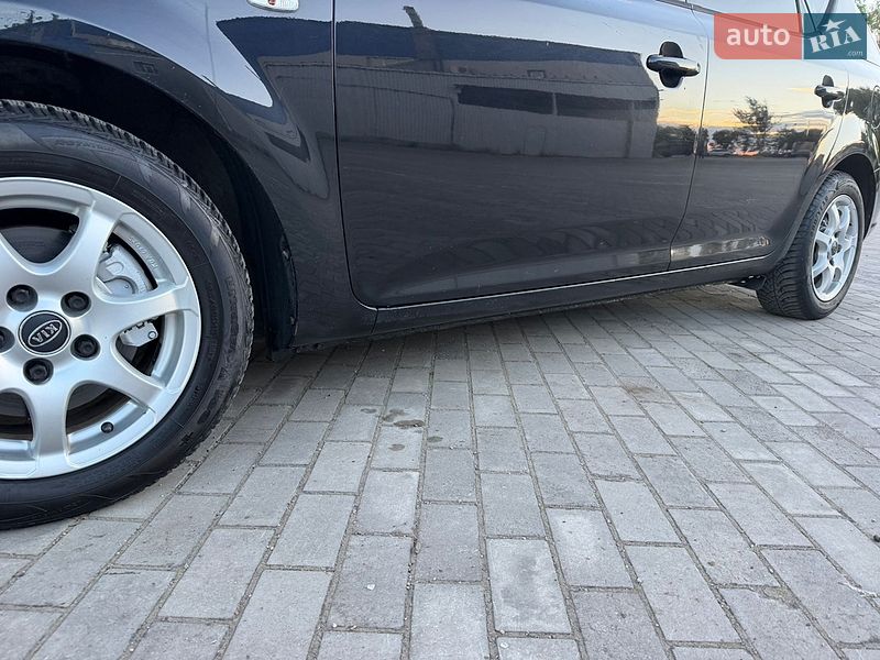 Універсал Kia Ceed 2010 в Кривому Розі