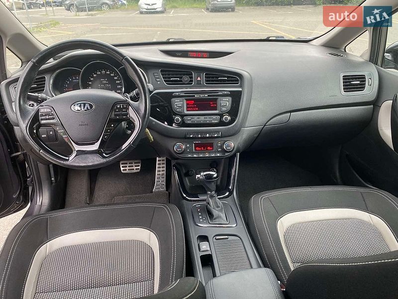 Хэтчбек Kia Ceed 2015 в Киеве