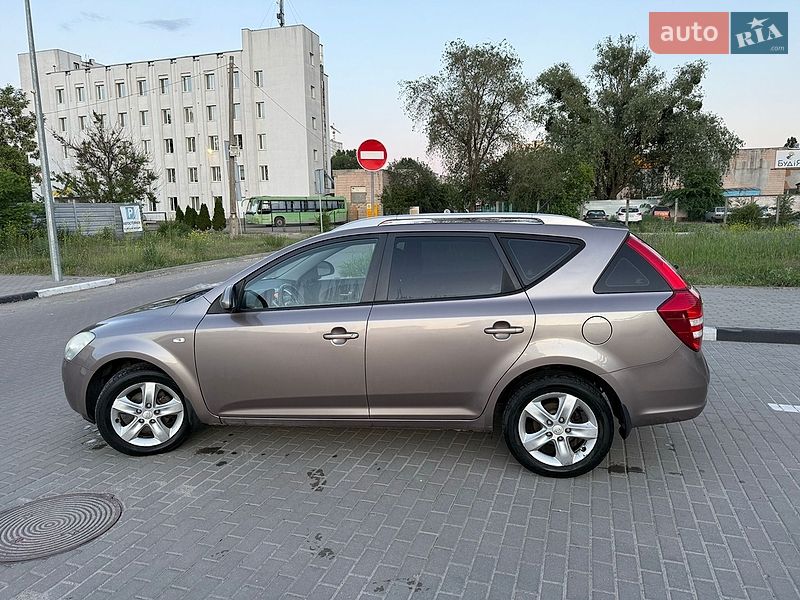 Универсал Kia Ceed 2008 в Киеве