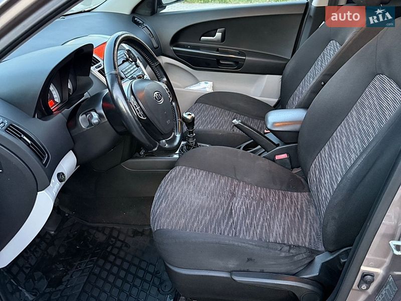 Универсал Kia Ceed 2008 в Киеве