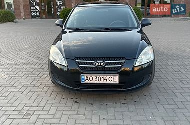 Хетчбек Kia Ceed 2007 в Ужгороді