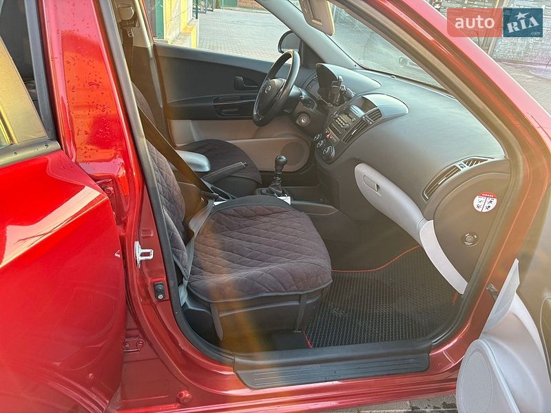 Универсал Kia Ceed 2008 в Киеве