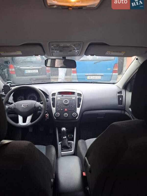 Універсал Kia Ceed 2009 в Дніпрі