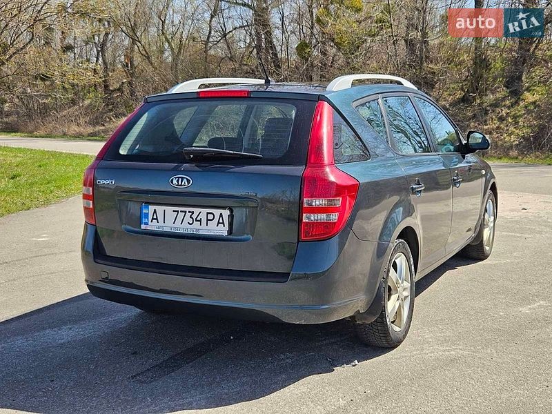 Универсал Kia Ceed 2008 в Обухове