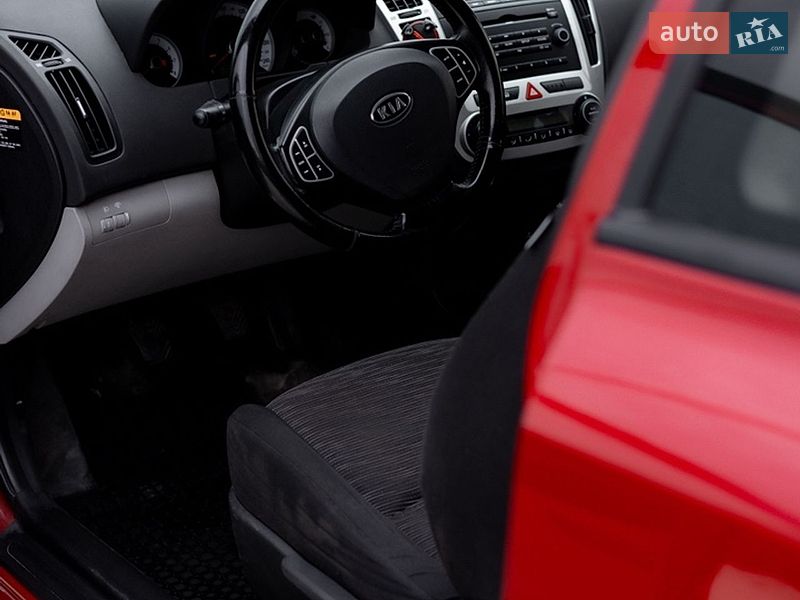 Хетчбек Kia Ceed 2008 в Львові