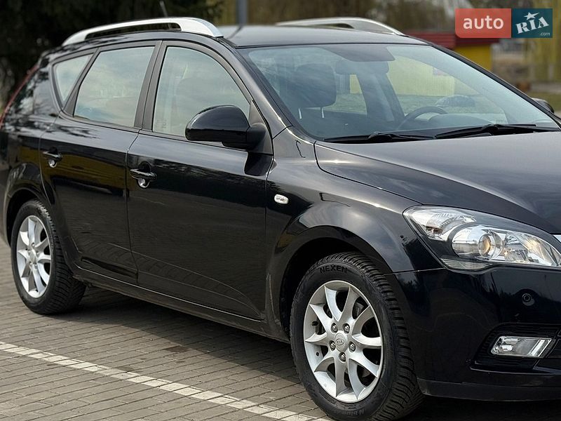 Універсал Kia Ceed 2011 в Луцьку