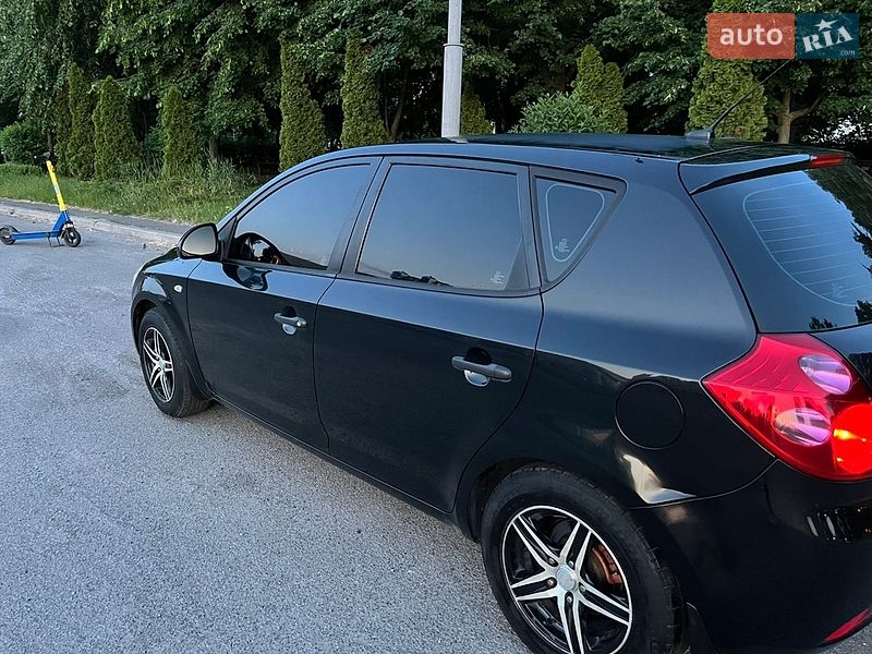 Хетчбек Kia Ceed 2008 в Києві