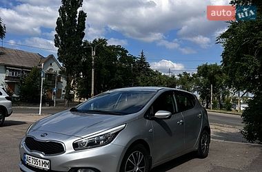 Хетчбек Kia Ceed 2012 в Запоріжжі