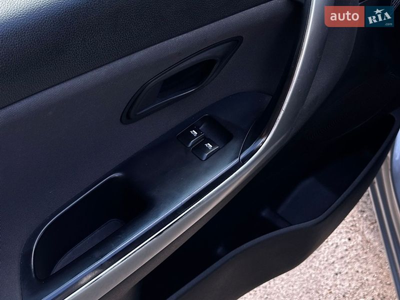 Хетчбек Kia Ceed 2012 в Запоріжжі