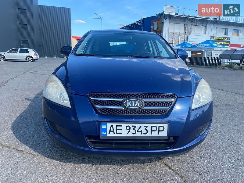 Хэтчбек Kia Ceed 2007 в Харькове