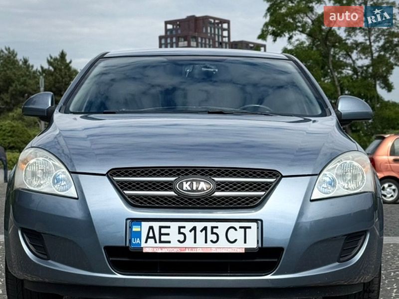 Хэтчбек Kia Ceed 2007 в Днепре фото 2 Хэтчбек Kia Ceed 2007 в Днепре
