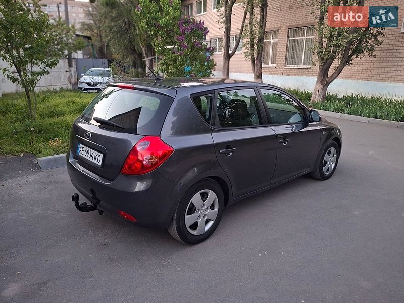 Хэтчбек Kia Ceed 2007 в Самаре