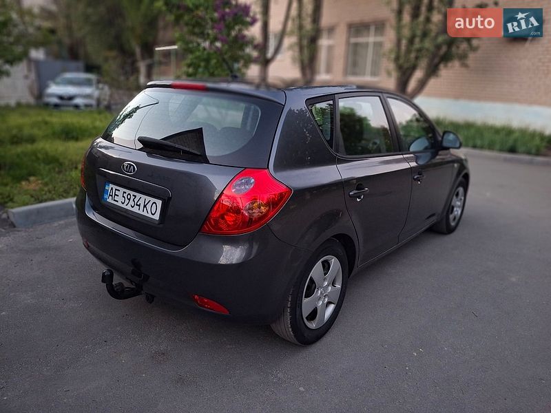 Хэтчбек Kia Ceed 2007 в Самаре