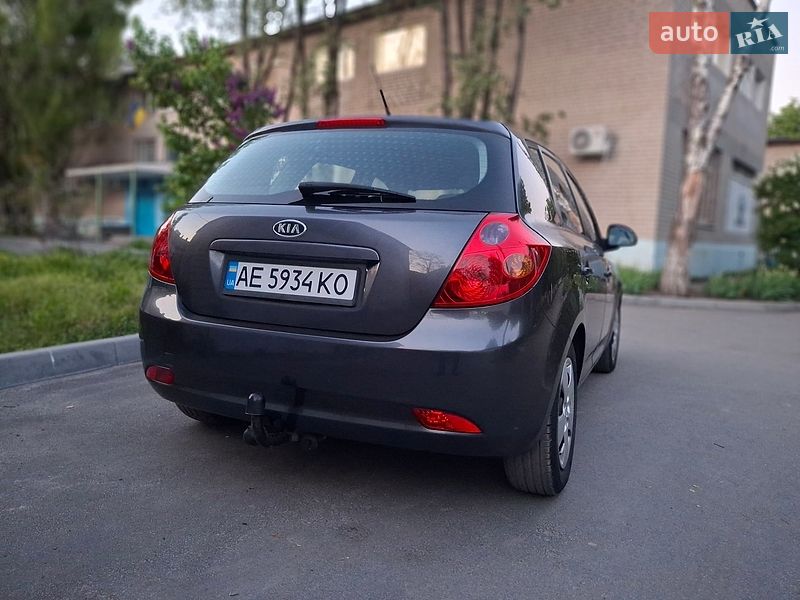 Хэтчбек Kia Ceed 2007 в Самаре