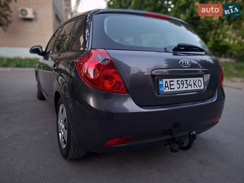 Хэтчбек Kia Ceed 2007 в Самаре