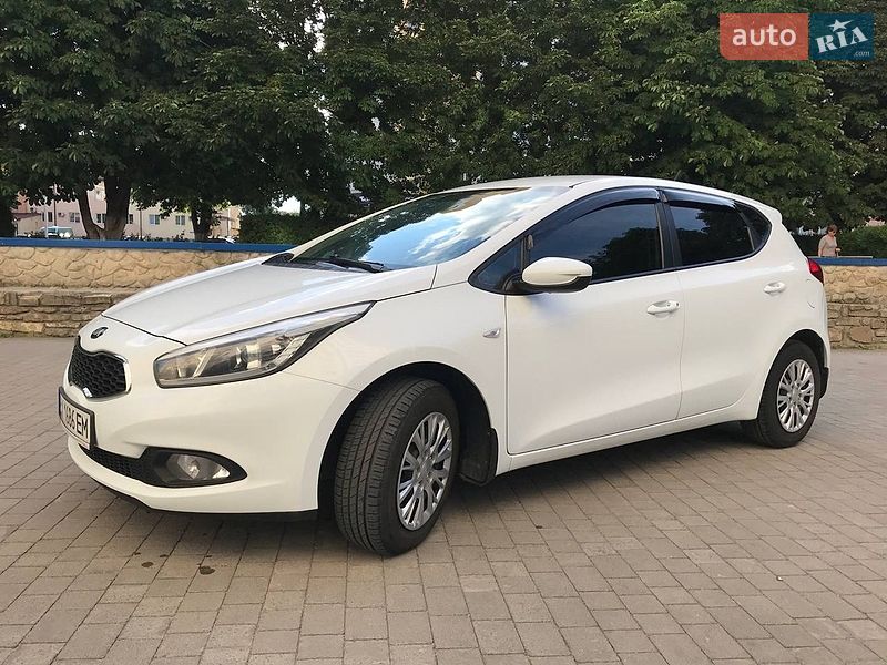 Хэтчбек Kia Ceed 2012 в Хмельницком
